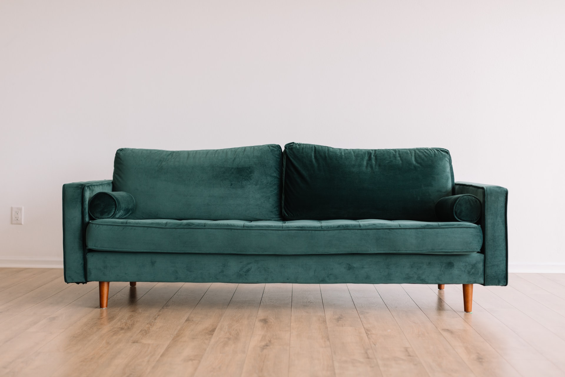Read more about the article 5 Must-Have Aesthetic & Multifunctional Furniture