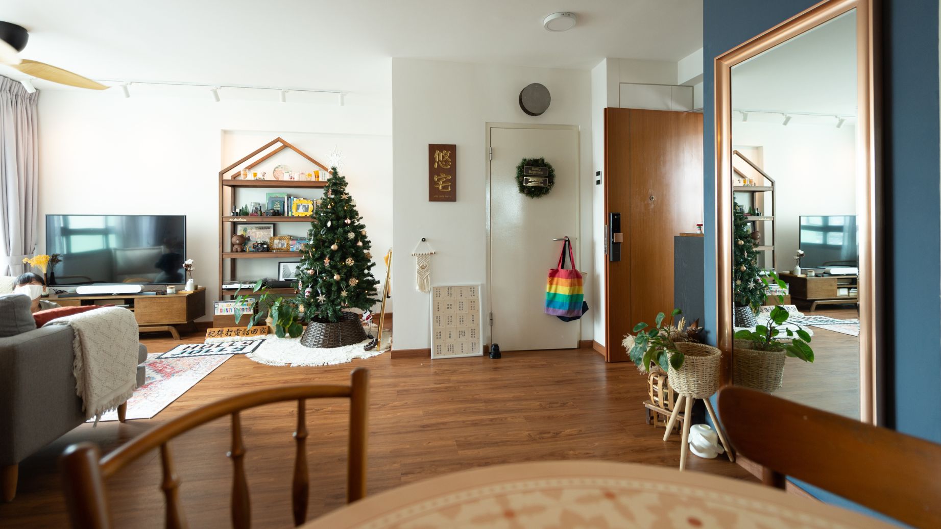 Read more about the article Home Tours: A Rustic Cabin-Inspired Home with Vintage Gems