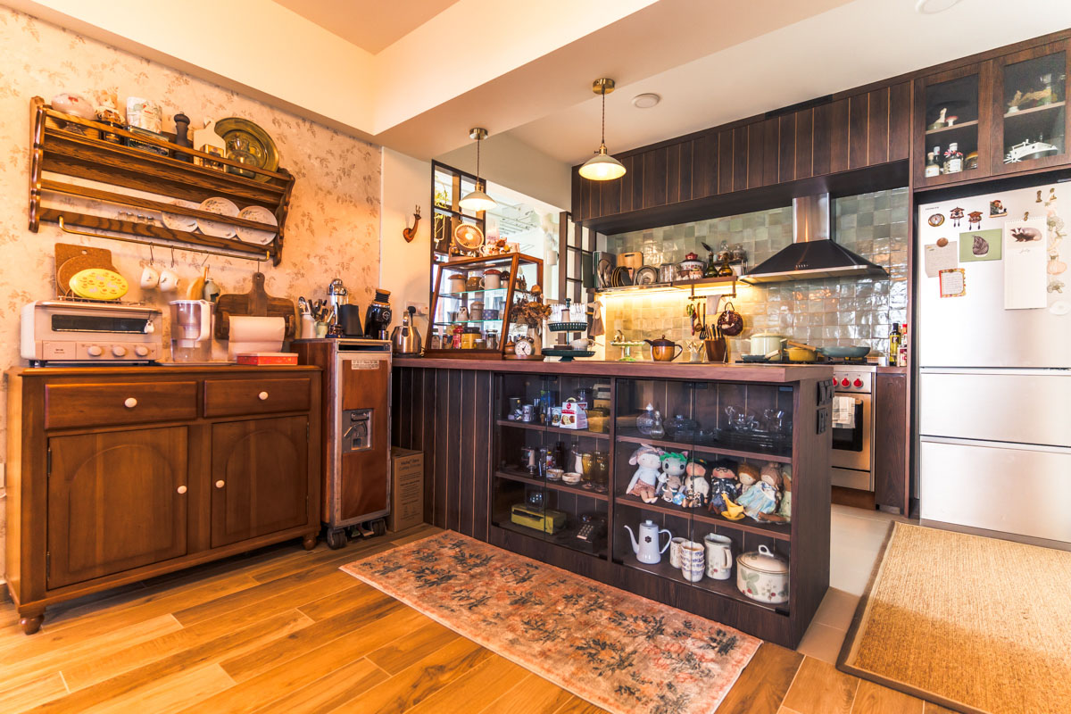 HDB MNH Home Tours A High Rise Cottage Plate Rack Corner